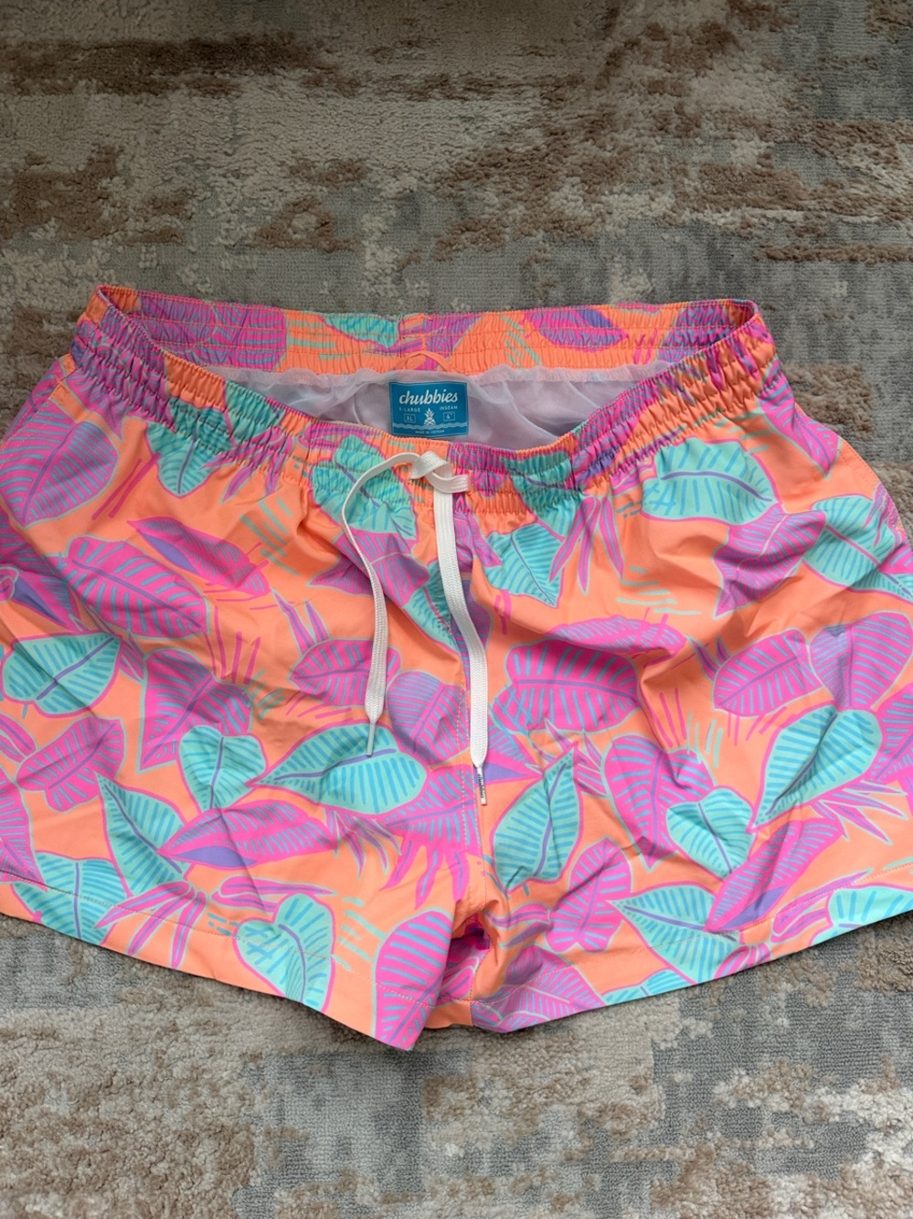 chubbies Men’s Orange Tropical Leaf Swim Trunks - size XL, 4” inseam